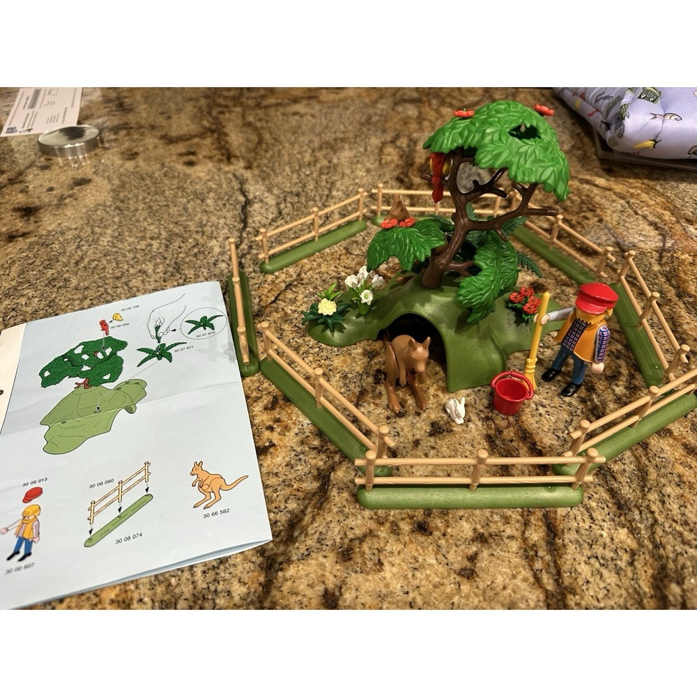 Vintage 1996 Playmobil Kangaroo Enclosure Zoo Set 3088 Complete w/ Instructions